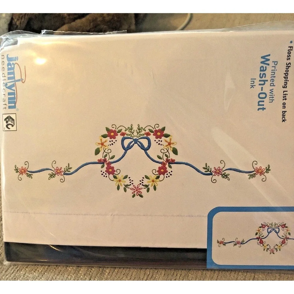 Janlynn Needlecraft 9972311 Floral Heart Stamped Cross Stitch Pillowcase Set New